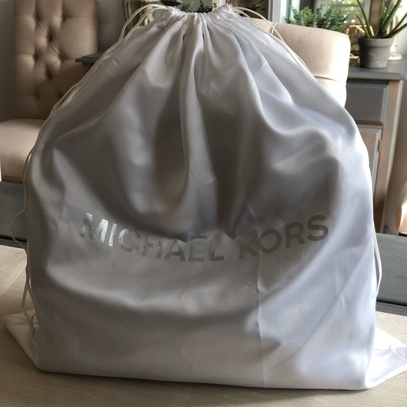 ✨HOST PICK✨Michael Kors Hamilton Saffiano Tote Bag - Picture 8 of 16